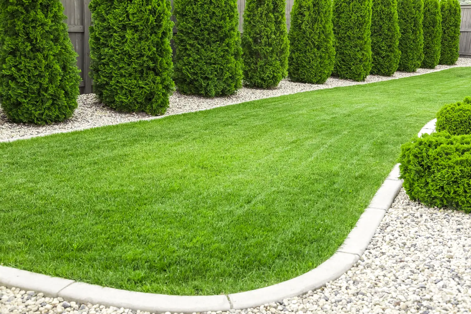 Estate lawn maintenance in Davidson NC
